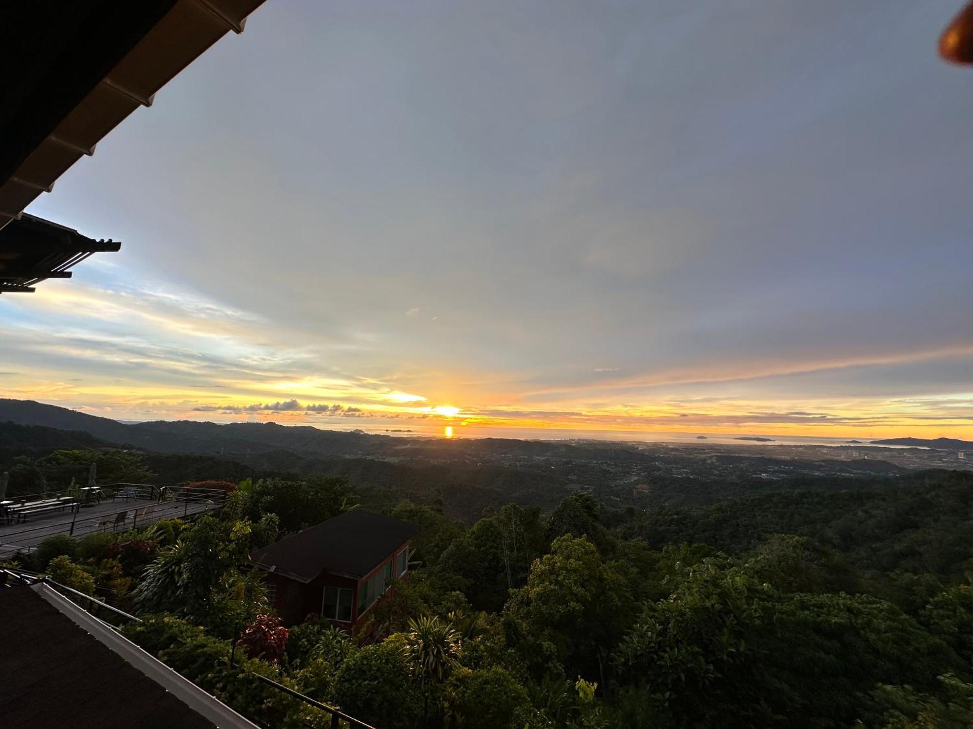 Sinurambi Cottage Rental Penampang Екстер'єр фото